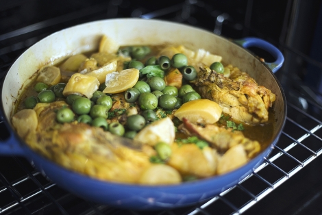 closeup of chicken tagine