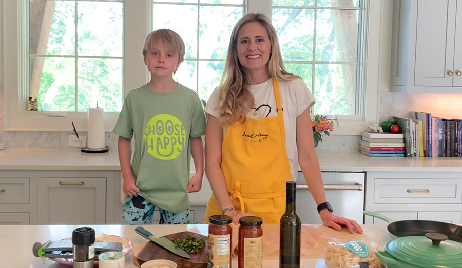 MAMA, LET’S COOK! EPISODE 2: CHICKY PARMESAN