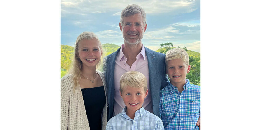 Alex Waddey and his 3 children